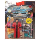 Star Trek TNG Q in Judge's Robes Figure