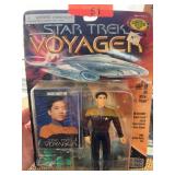 Star Trek Voyager Ensign Harry Kim Figure