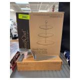 Pampered Chef Tiered Tower and Cake Server