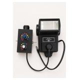 Vivitar Auto Thyristor 252 Flash with Light