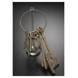 Lot of 7 Assorted Keys on Ring