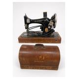 Vintage Singer Electric Sewing Machine w/ Case