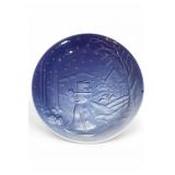 Made In Italy Blue Relief Winter Scene Plate