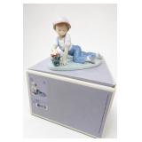 Lladro 07619 Collectors Society 1992 Figurine