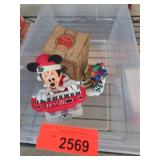 1995 Hollybeary U.S.A. Box Minnie Figurine