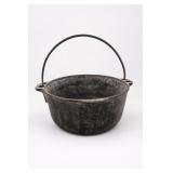 Cast Iron Kettle With Bail Handle