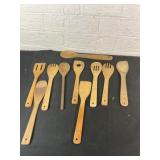 10 Wooden Kitchen Utensils 10 Wooden Kitchen Utensils