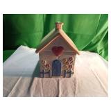 Ceramic House-Shaped Decorative Container Ceramic House-Shaped Decorative Container