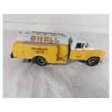 Shell 1:24 Diecast Tanker Model