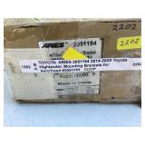 Toyota Highlander AeroTread Mounting Brackets