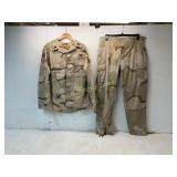 U.S. Army Desert Camouflage Uniform Set