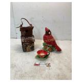 4 Ceramic and Wood Decorative Items