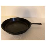 Cast Iron Skillet with Pour Spouts