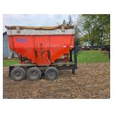 3 axle gooseneck 200 bu. gravity trailer w/brakes & lights