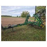John Deere Mod. 200 20’ folding single rolling basket