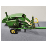 John Deere pull combine 1/16th no box