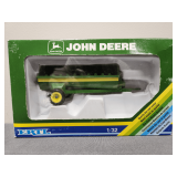 John Deere side spreader 1/32nd