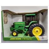 John Deere Mod. 7710 Ertl 1/16th