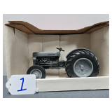 Massey Ferguson Mod. 35 Collector Edition Spec Cast 1/16th