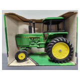 John Deere Row Crop Ertl 1/16th