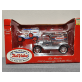 True Value 1913 Model T Delivery Truck Bank set 1/34th