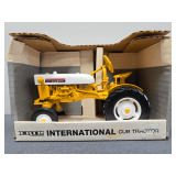 International Cub Ertl 1/16th