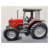 Massey Ferguson Mod. 3070 Ertl 1/16th in box