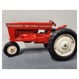 Tru Scale tractor 1/16th no box