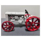14. Fordson caste iron 1/16th no box