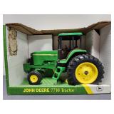 46. John Deere Mod. 7710 Ertl 1/16th
