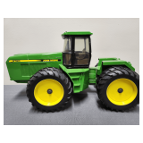 John Deere Mod. 8760 4wd articulating Ertl 1/16th no box