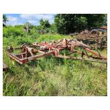 Glenco 11-shank soil saver