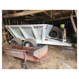 Willmar tandem axle lime or fert. spreader