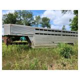 Featherlite 22’ aluminum goose neck tandem axle st