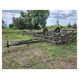 JD 28’ flat fold field cultivator