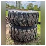 Set of industrial tractor tires and rims