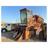 International 622 Cotton Picker