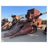 Minneapolis Moline 101 Harvester