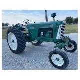 Oliver 880