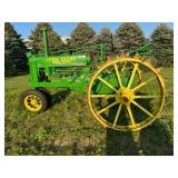 John Deere Unstyled B