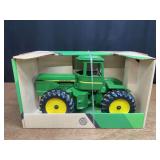 1/16 John Deere 8650 NIB Ertl