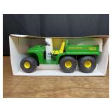 1/8 John Deere Gator NIB Ertl