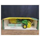 1/16 John Deere Baler NIB Ertl