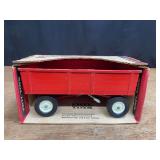 1/16 IH Barge Wagon NIB Ertl