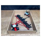 1/64 Versatile 450 + Case-IH 800 Seeder Ertl