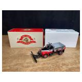 1/34 Mack B Model Dump Truck NIB 1st Gear