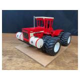 1/16 IH 4366 Customized