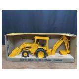 1/16 John Deere Backhoe NIB Ertl