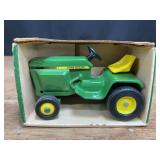1/16 John Deere L&G Tractor NIB Ertl