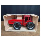 1/16 IH 7488 NIB Ertl